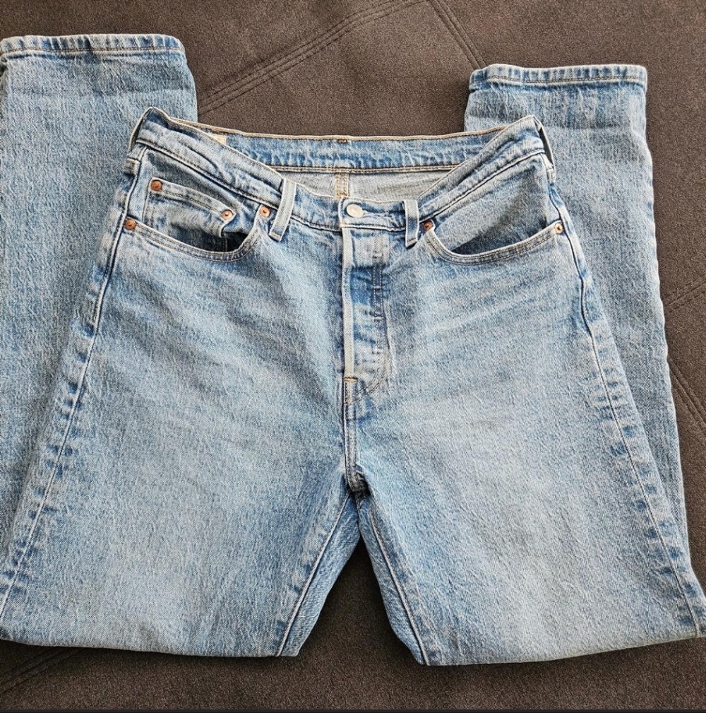 Levis 150th Anniversary 501 Big E Button Fly Jeans Light Wash W29 / L30